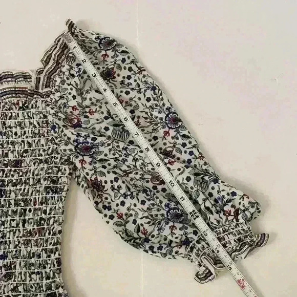 Max Studio smocked peasant blouse NWT size small - Picture 9 of 13